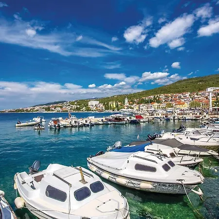 Apartmán 1 Bedroom Awesome In Selce